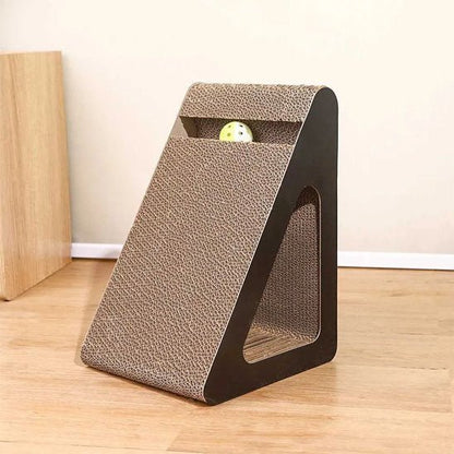 Griffoir Chat | Autoportant en bois et carton - Design incliné avec cachette intégrée - Chicetchat